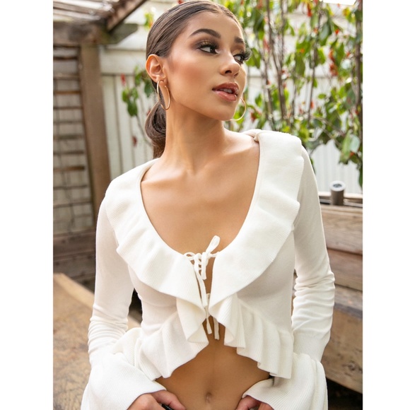 White Front Tie Ruffle Trim Crop Top - Picture 3 of 8